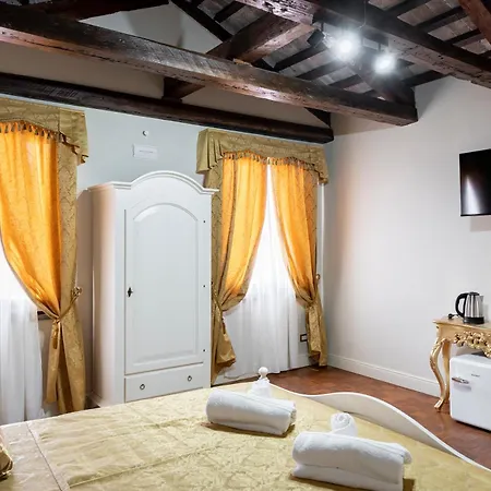 Palazzo Titti Rialto Guest house