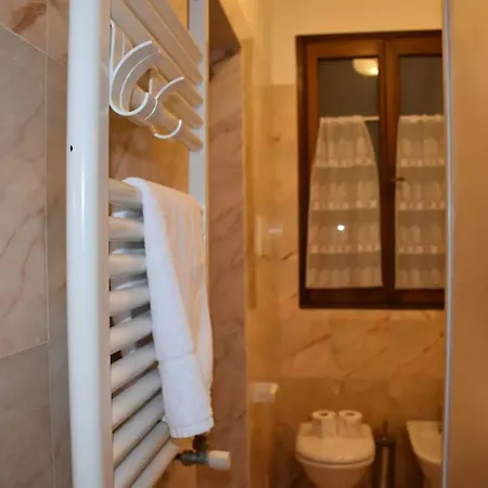 Lo Scrigno Guest house *