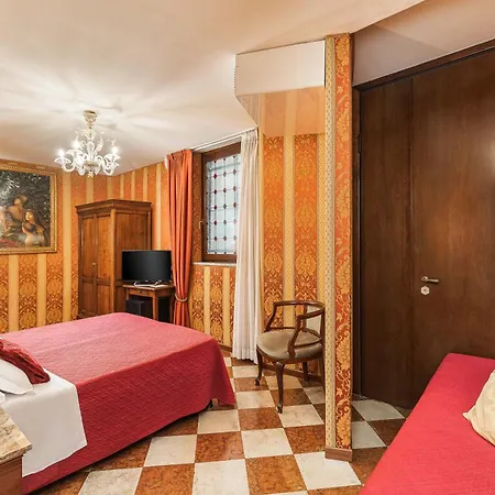 Hotel Marconi