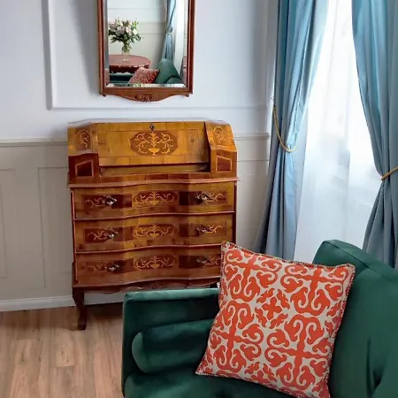 Apartment Oliver Twist In *