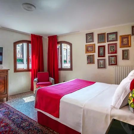 Palazzo San Luca Guest house 3*