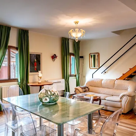 Palazzo San Luca 3* Venice