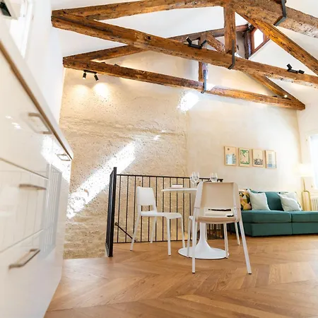 Atmosfere Autentiche Nel Cuore Di Apartment