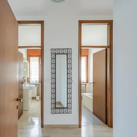 Ida Near The Station! Apartment Venice