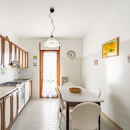 Ida Near The Station! Apartment