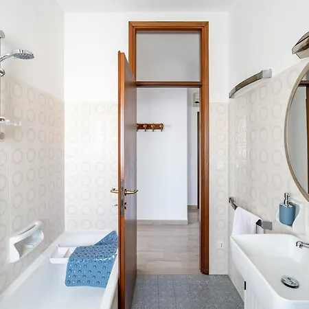 Apartment Ida Near The Station! *