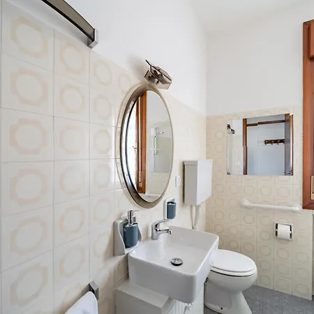 Apartment Ida Near The Station! Venice