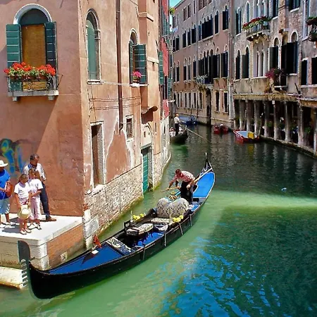 At Via Nigra Venezia A Casa Ma In *