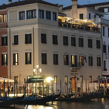 Hotel H10 Palazzo Canova