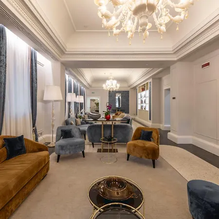 Hotel H10 Palazzo Canova 4*