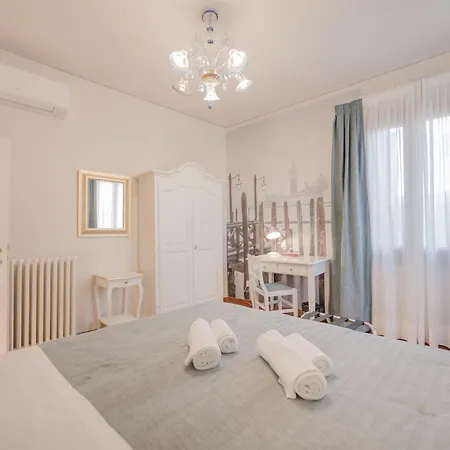 Appartamento Santo Stefano Palace Venezia