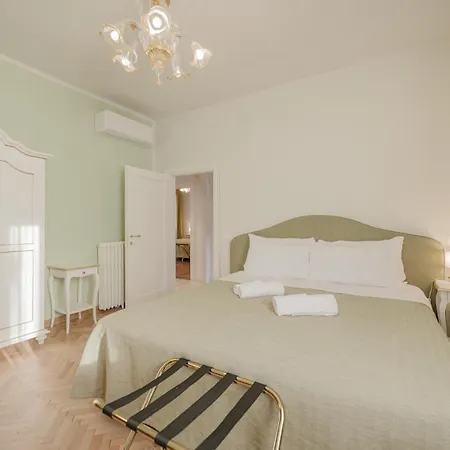 Appartamento Santo Stefano Palace Venezia