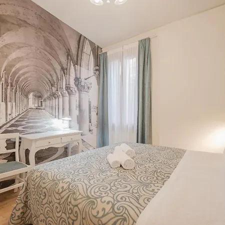 Santo Stefano Palace Appartamento