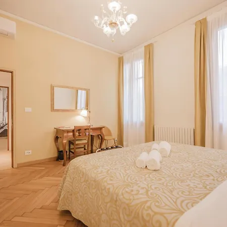Appartamento Santo Stefano Palace Venezia