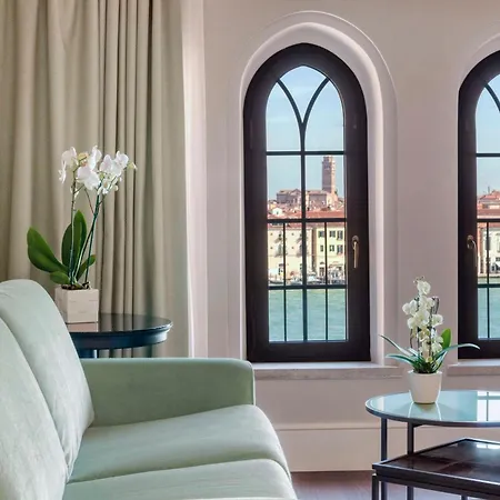 Hotel Hilton Molino Stucky Venice