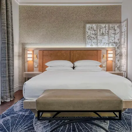Hotel Hilton Molino Stucky 5*