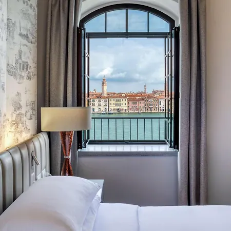 Hotel Hilton Molino Stucky Venice