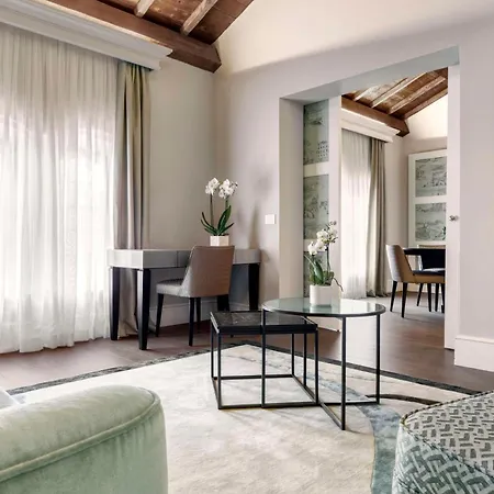 Hilton Molino Stucky Hotel 5*