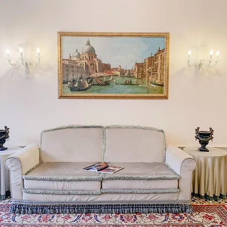 Ai Cavalieri Di Hotel 4*
