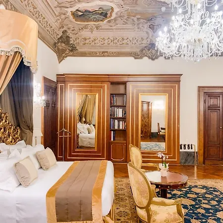 Hotel Ai Cavalieri Di 4*