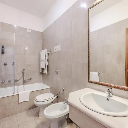 Hotiday Collection - Santa Lucia البندقية