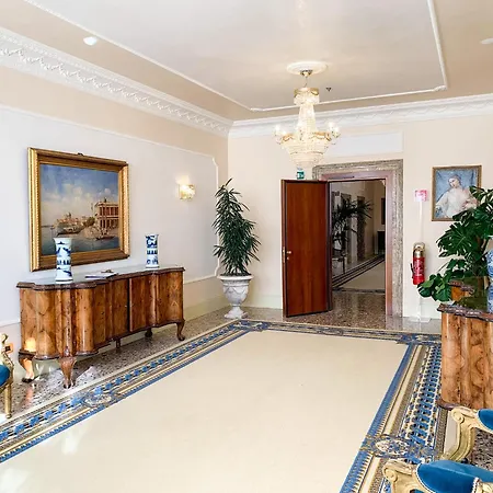 Hotel Ai Cavalieri Di 4*