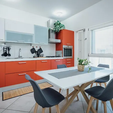 Free Garage 20 Min From Venice - Business House *