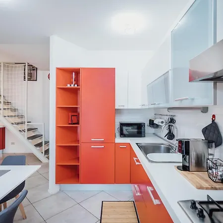 Free Garage 20 Min From Venice - Business House Apartment *