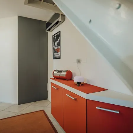 Free Garage 20 Min From Venice - Business House *