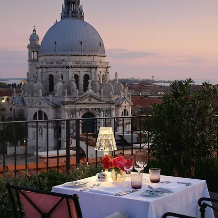 Hotel The St. Regis