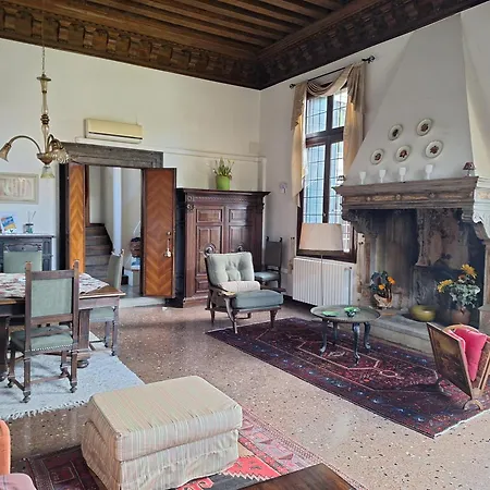 Apartment Appartamenti Inside Palazzo Foscarini