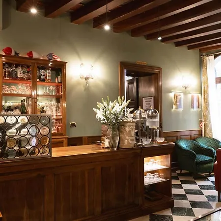 Accademia - Maravege Hotel