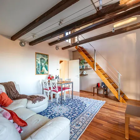 Palazzo San Luca 3*