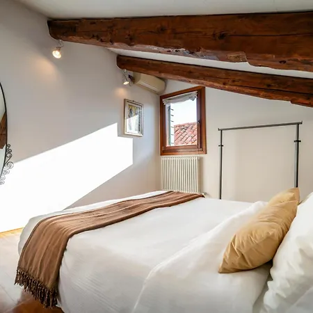 Palazzo San Luca Guest house