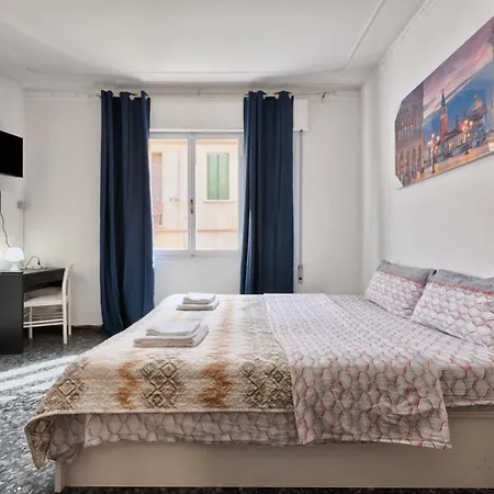 Cozy In With Free Parking Venice