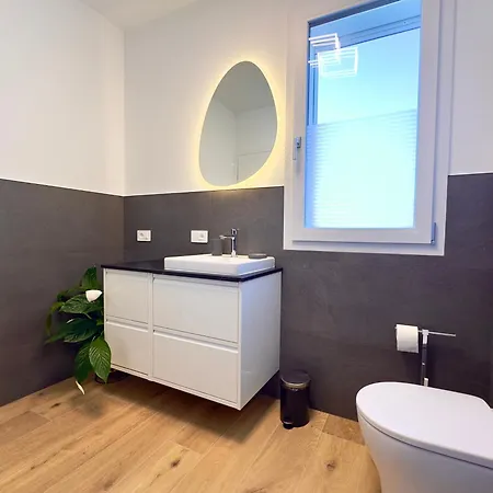 Apartment 20 Min Modern With Terrace