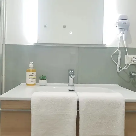 Apartamento Queen Train Station Noemi & Angel Venecia