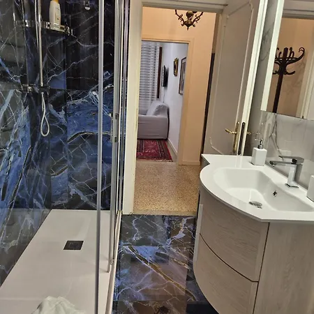 Prince Apartments * ונציה