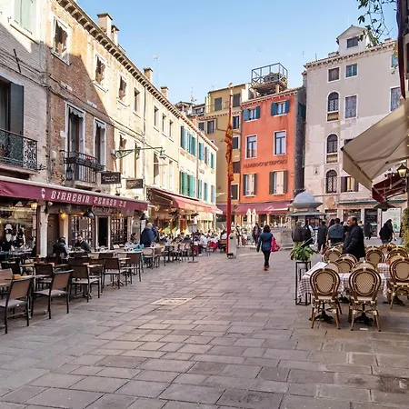 Residenza Tiziana * Venice