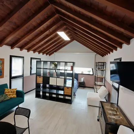 شقة Charming Loft 15m To