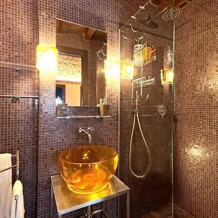 Caranieri Tenti Design House Apartment *