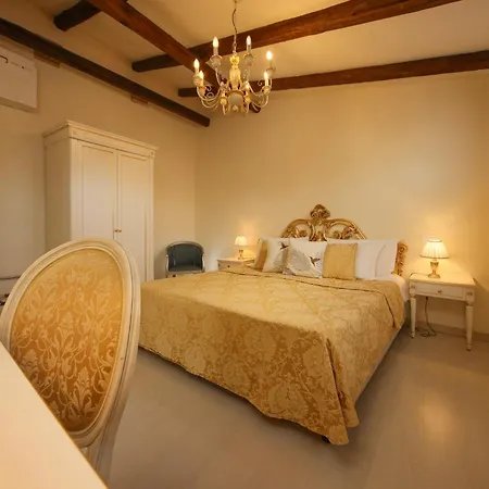 House 5286 Venecia