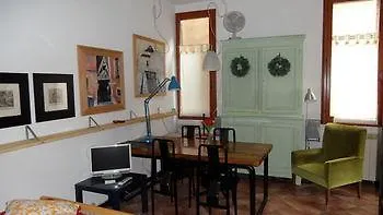 Mfm Hotel *