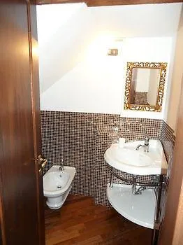 Mfm Hotel