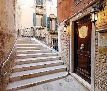 Bed and Breakfast Ca' Bonvicini 2*