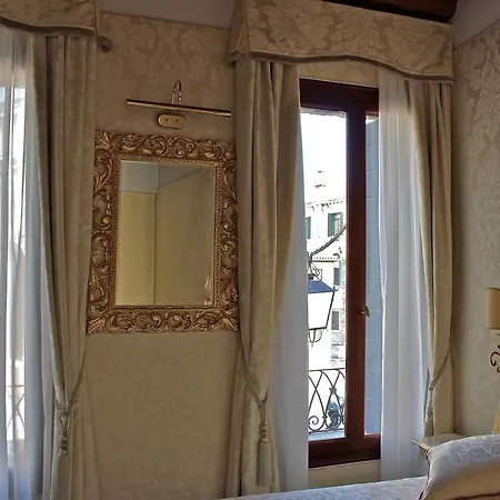 Patatina Bed & Breakfast 3*