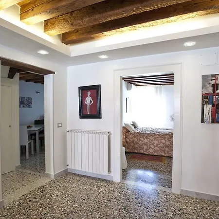 Ca Dell'ambasciatore Apartment *