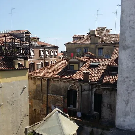 Elegant Terrace Near Piazza San Marco Last Floor No Lift Venice
