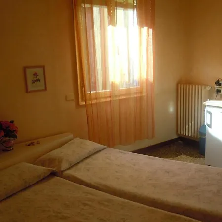 Cadoro Guest house 2*