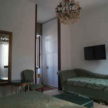 Savoia E Jolanda * Venice